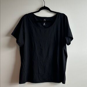 Ruby Rd. Black Short Sleeve Tee